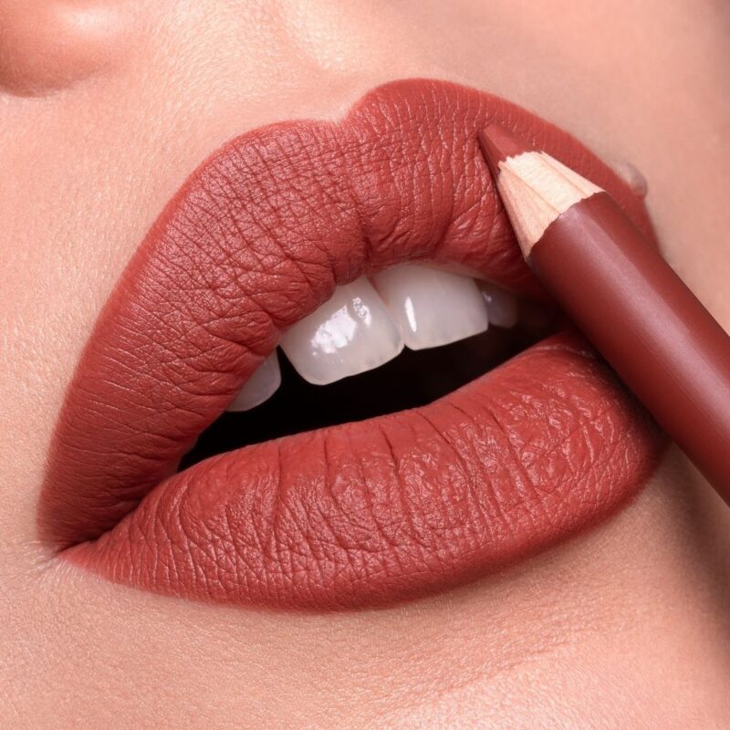 Even Lip Pencil WeMakeUp 05 Gordon Brownstone